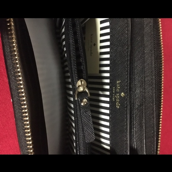 “KATE SPADE” DEVIN COURT LACEY ZIP AROUND WALLET - Picture 5 of 6